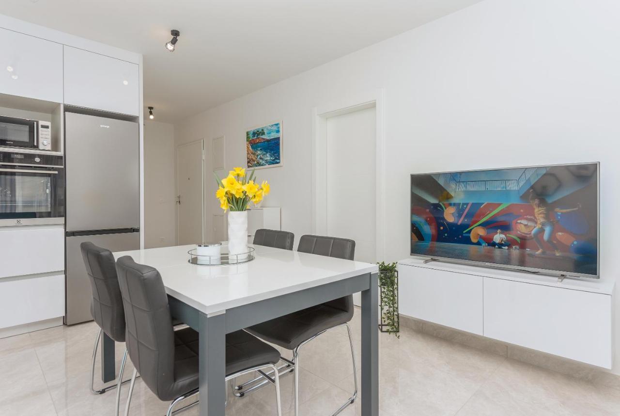 Apartment Ema มาคาร์สกา ภายนอก รูปภาพ