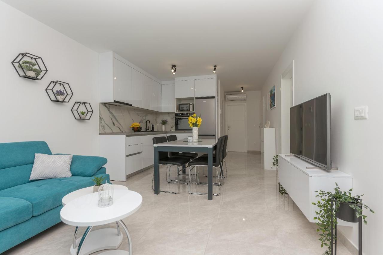 Apartment Ema มาคาร์สกา ภายนอก รูปภาพ