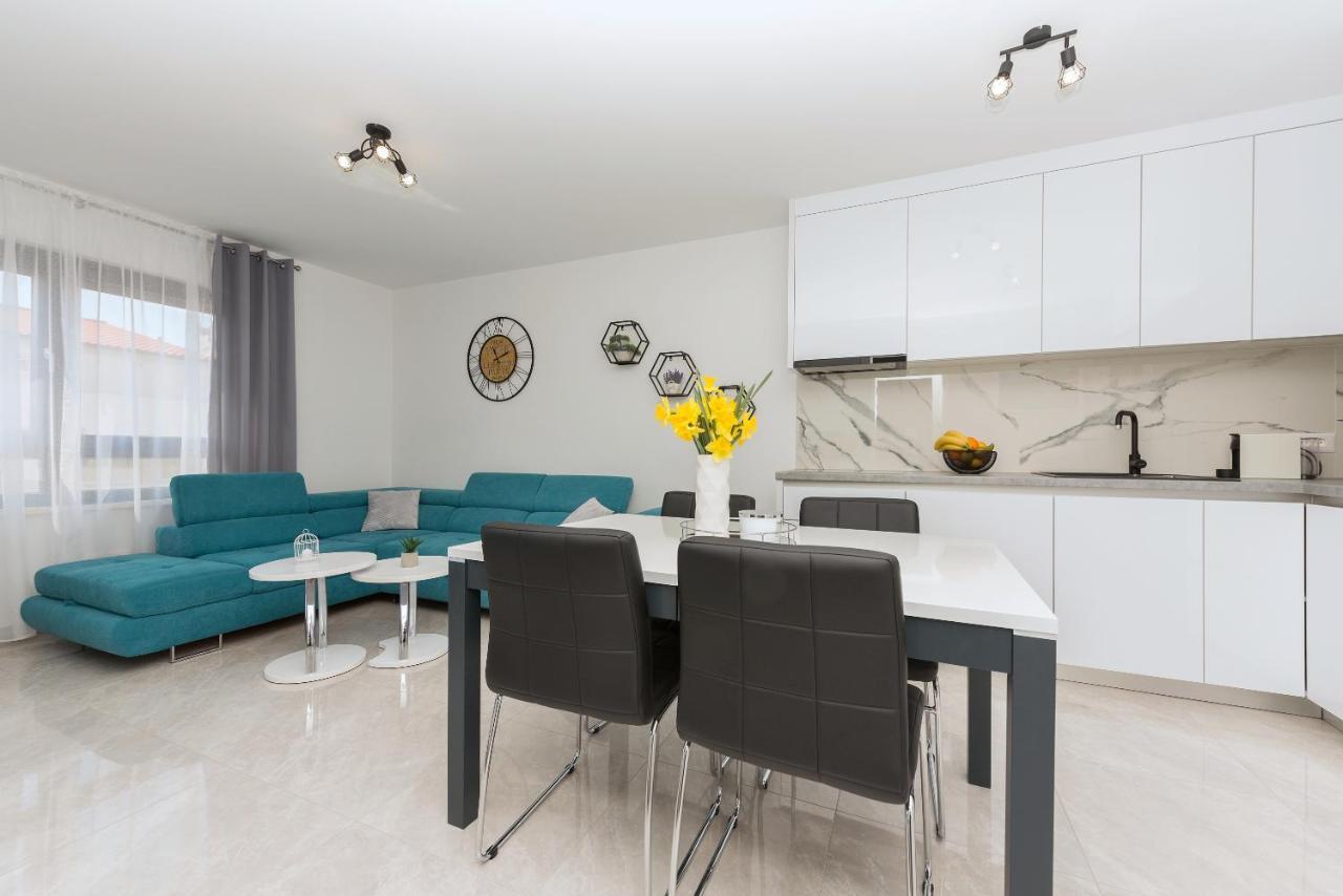 Apartment Ema มาคาร์สกา ภายนอก รูปภาพ
